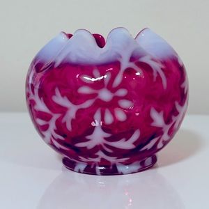 Vintage Cranberry Fenton Daisy Fern Pattern Rose Bowl Vase Glass.